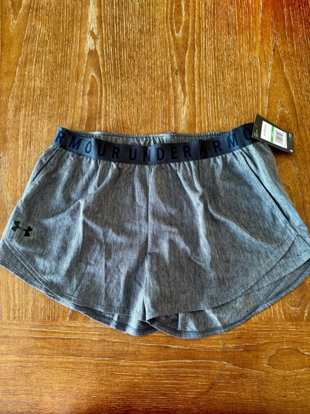 NWT Under Armour Twist HeatGear® Play Up 3.0 shorts L - Picture 2 of 10